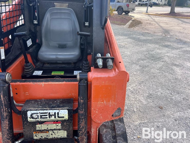 2019-gehl-rt105-image-17