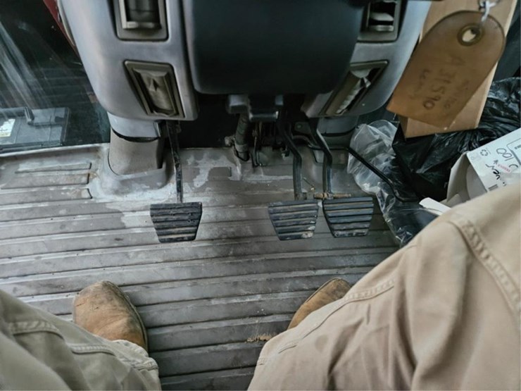 case-ih-mxu100-image-28