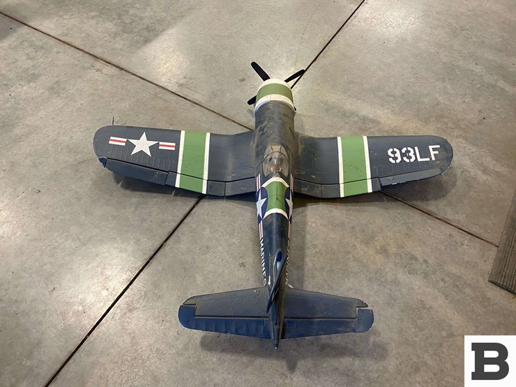 model-airplane-image-3