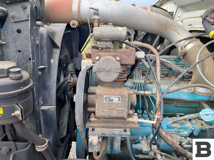 1992-international-4900-image-38