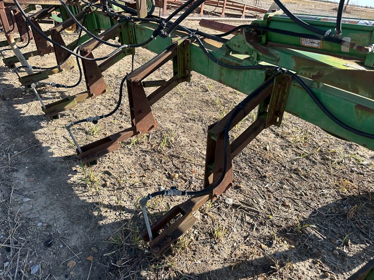 john-deere-845-image-13