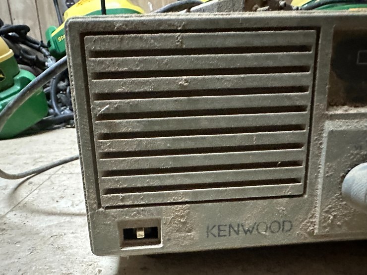 #34446-•-kenwood-tkr-20-receiver,-3-radios,-&-2400watt-power-inverter-location:-site-1e-image-13