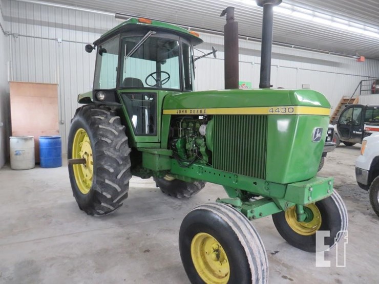 john-deere-4430-image-2