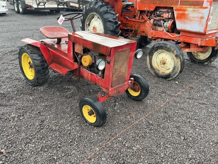 #3058-•-compact-tractor-image-3