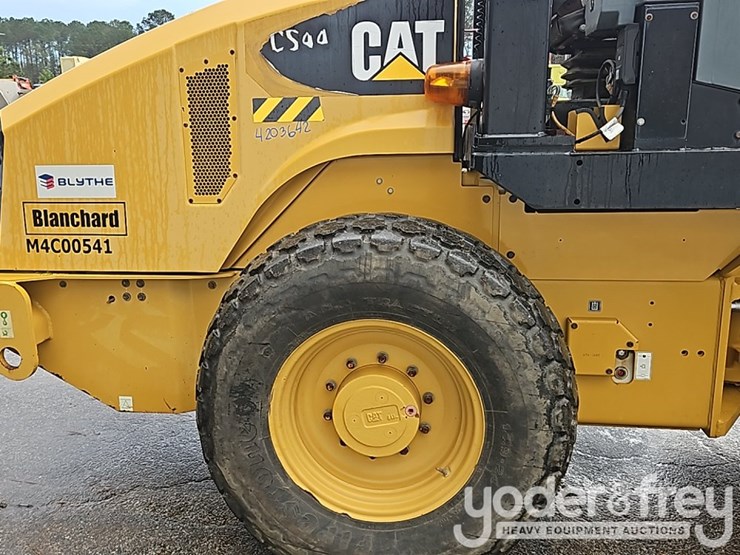2013-caterpillar-cs44-image-24
