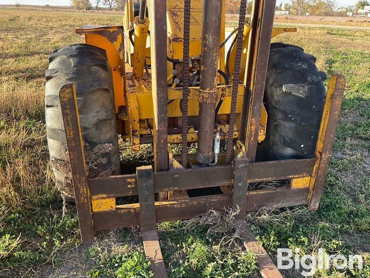 1975-allis-chalmers-700-image-13