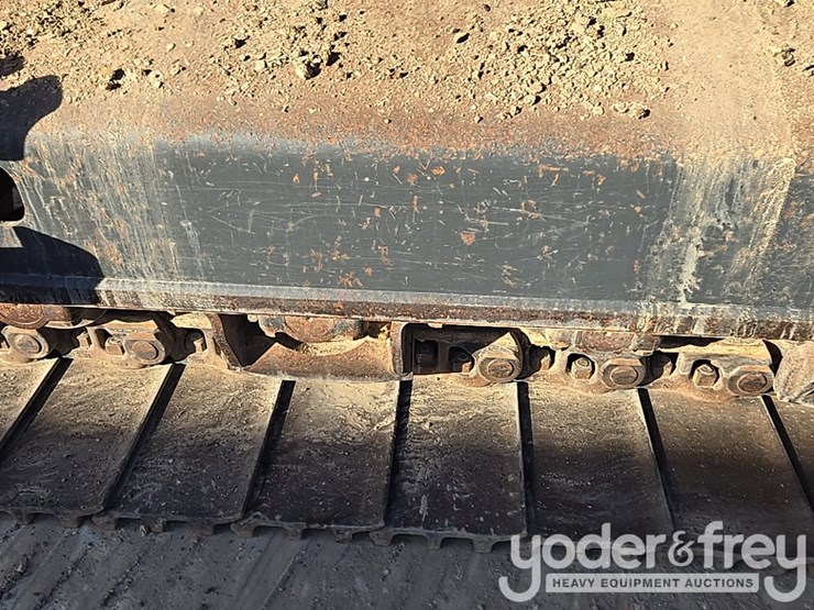 2022-komatsu-pc490-lc-11-image-23