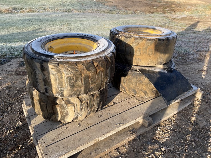 #1443-•-skid-steer-tires-(arcadia,-wi)-image-2