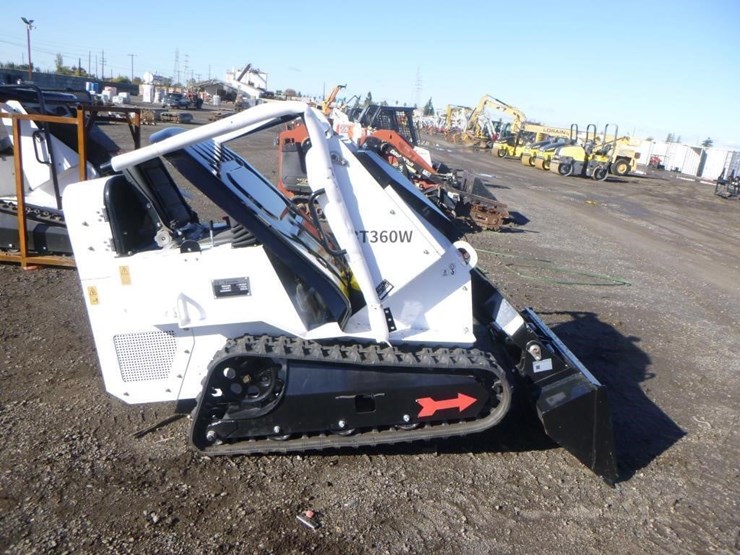 2025-bison-tele-bt360w-skid-steer-track-loader-image-7