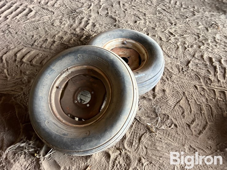 implement-9.5-15sl-tires-&-rims-image-6