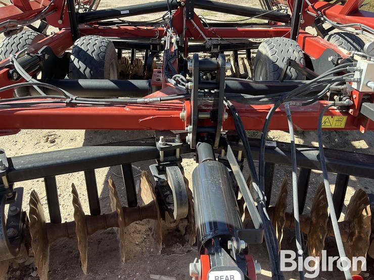 2016-case-ih-2016-image-16