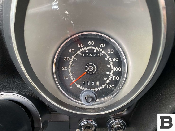 1972-ford-mustang-grande-hardtop-image-33