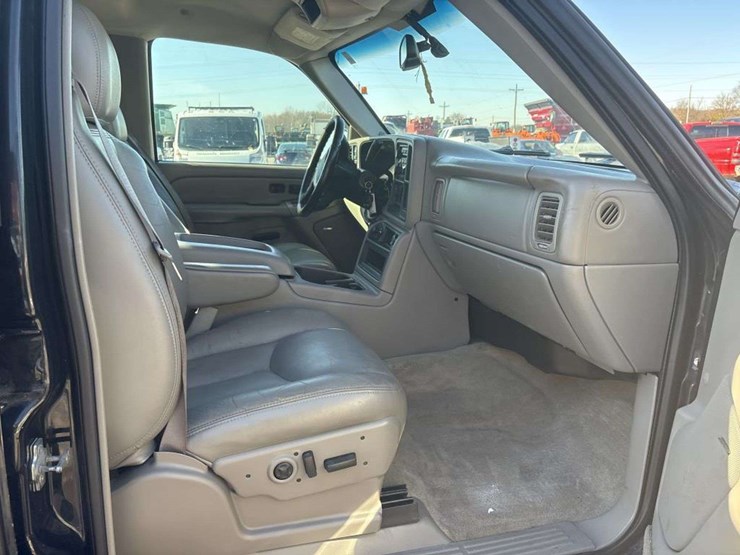 2005-gmc-sierra-2500-image-20