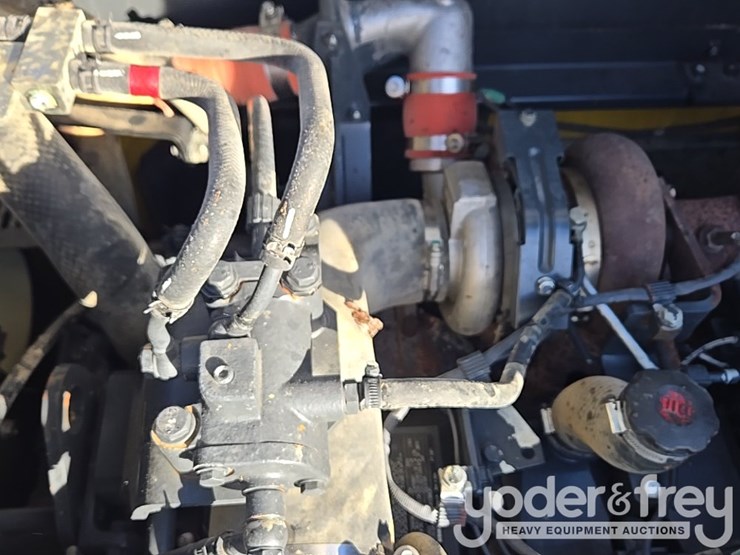 2022-komatsu-pc490-lc-11-image-67