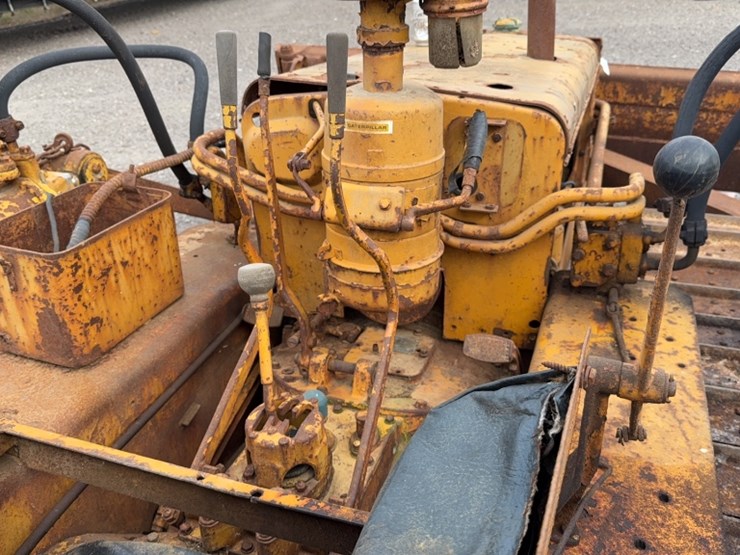 caterpillar-d2-image-15