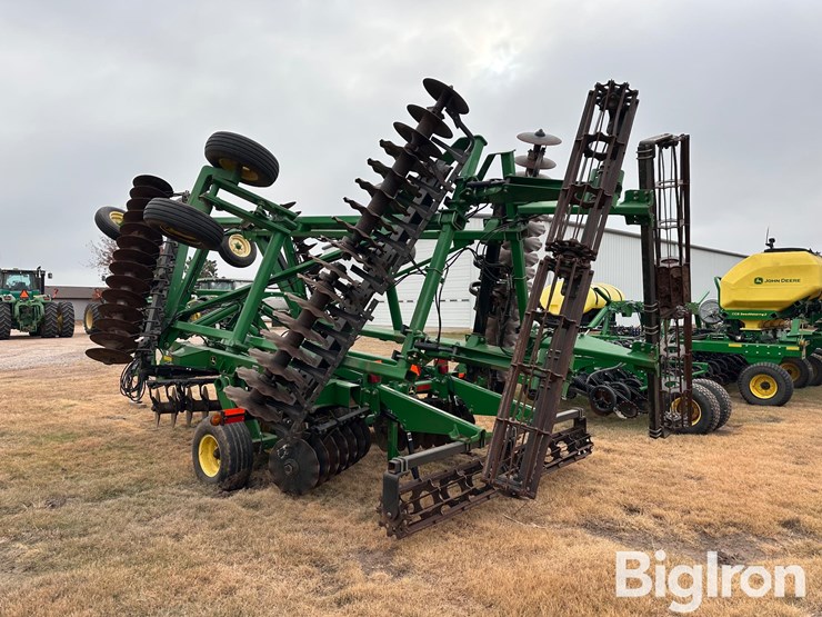 2013-john-deere-2623vt-image-7