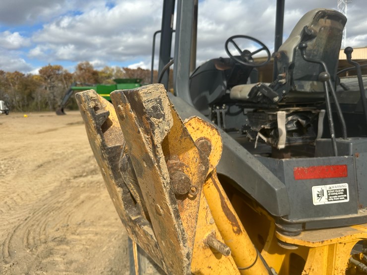 deere-310sg-image-30