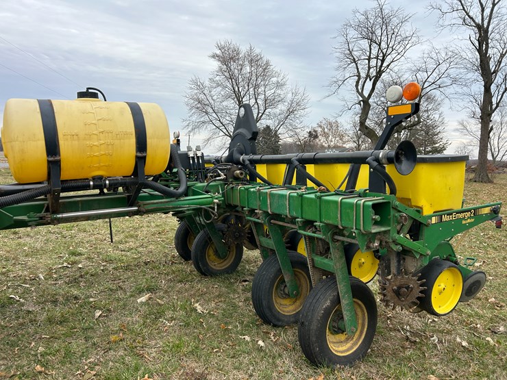 john-deere-7200-image-15