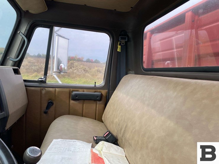 1992-international-4900-image-48