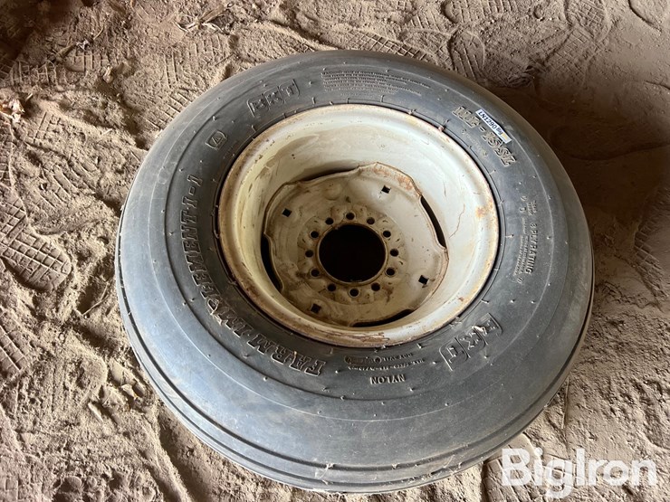 farm-implement-tire-&-rim-11l-15sl-image-1
