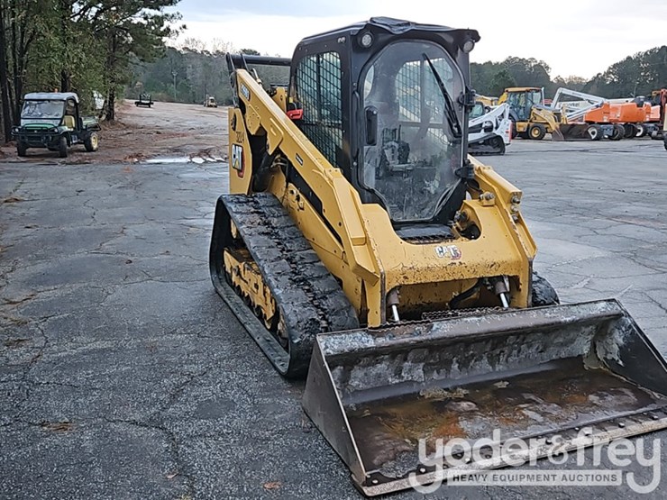 2021-caterpillar-299d3-image-6
