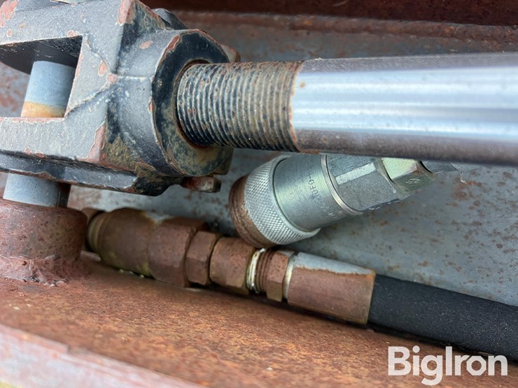 john-deere-excavator-hydraulic-grapple-image-12