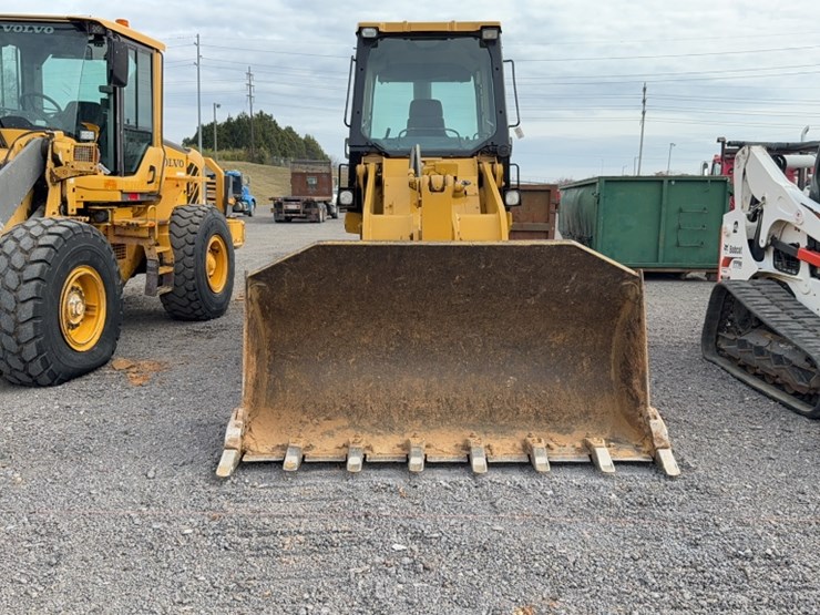 caterpillar-953c-image-2