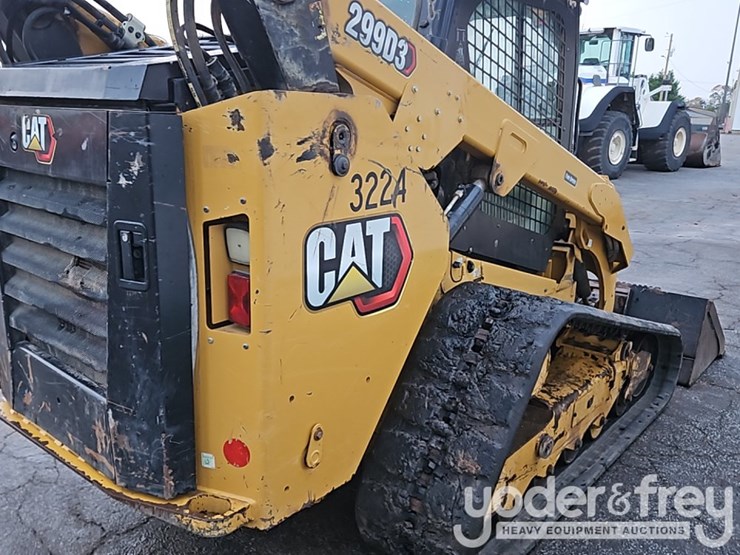 2021-caterpillar-299d3-image-23