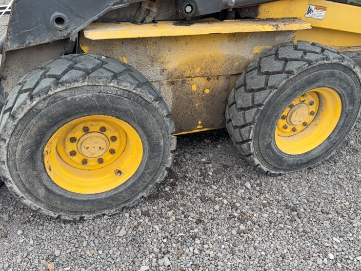 new-holland-ls180-image-9