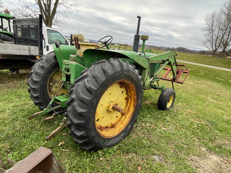 john-deere-4010-image-5