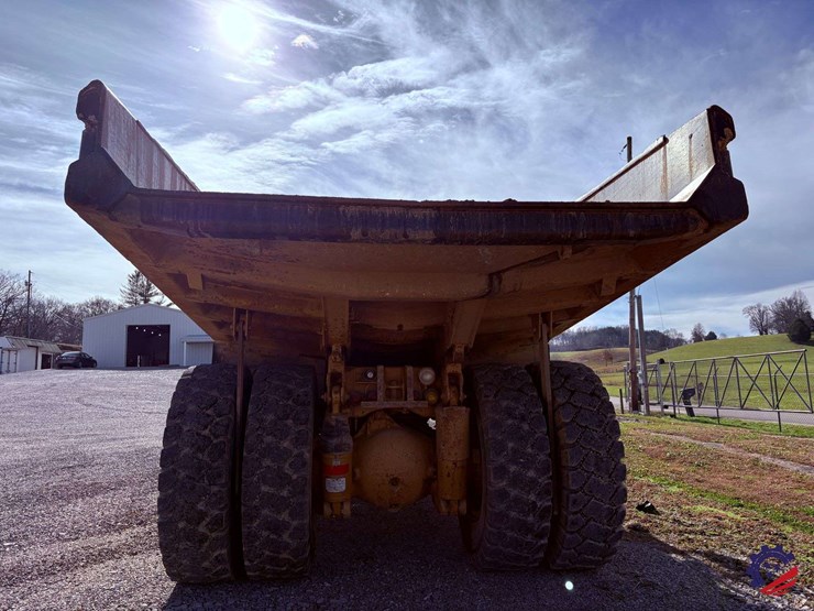 1990-caterpillar-769c-image-6