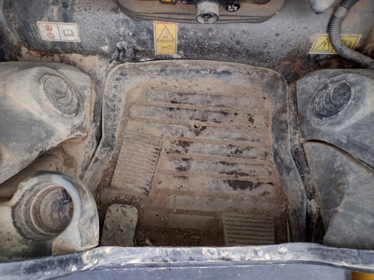 caterpillar-299d3-xe-image-13