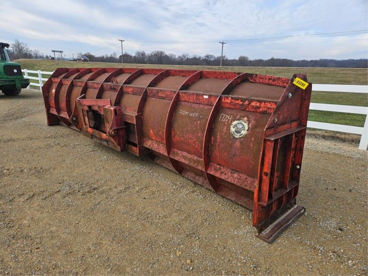 #3290-•-henke-20'-end-loader-snow-pusher-image-5
