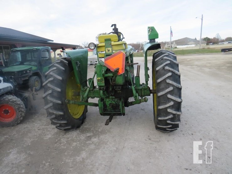 john-deere-3010-image-7