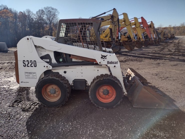 bobcat-s220-image-3