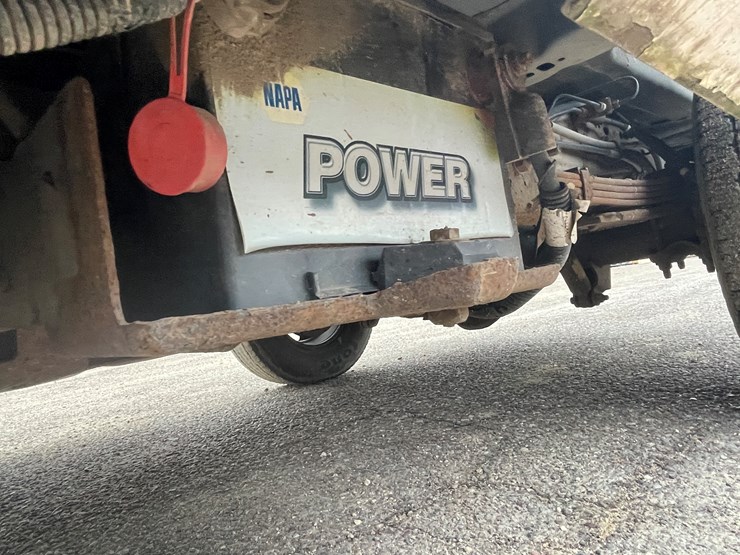 #1064-•-2012-gmc-savana-1-ton-van-(has-wi-title)-image-25