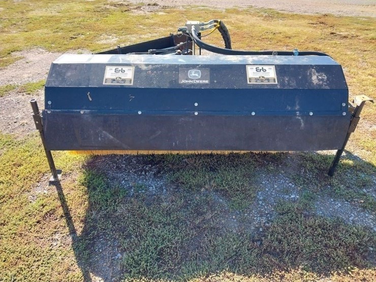 john-deere-ba84-worksite-pro-qa-sweeper-image-2