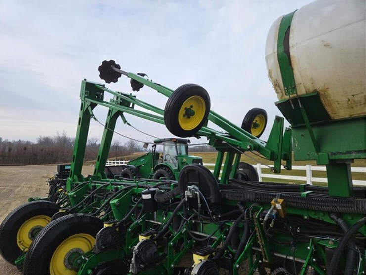 john-deere-1770nt-image-18