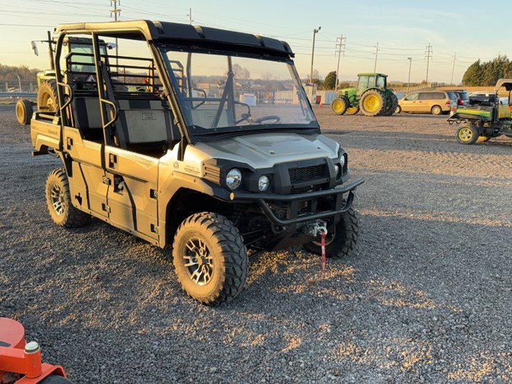 #3100-•-2018-kawasaki-mult-pro-fxt-utv-image-3