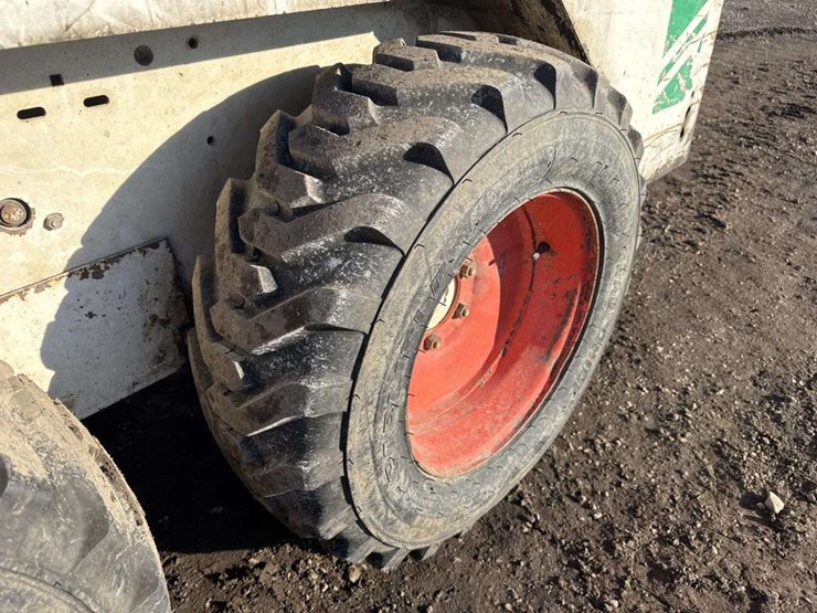 bobcat-643b-image-11