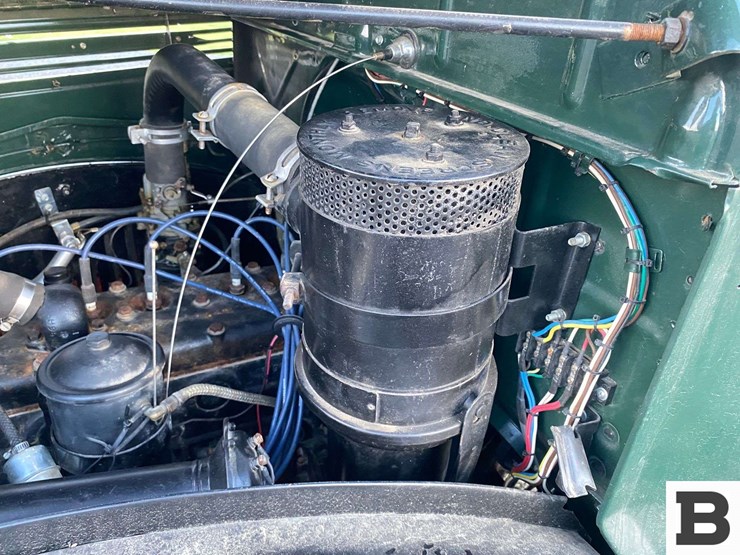 1940-international-d5-30-flatbed-truck-image-30