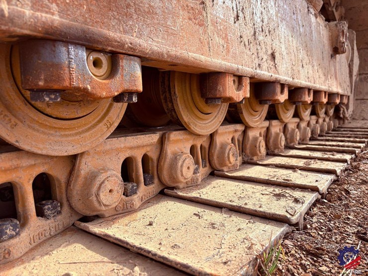 2019-caterpillar-d6t-xw-image-70