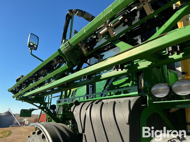 2017-john-deere-r4030-image-17