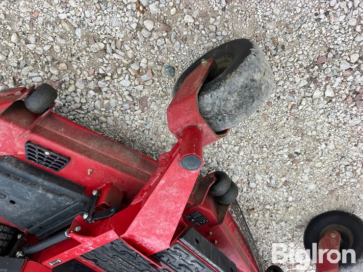 toro-4000-z-master-72"-zero-turn-mower-image-16