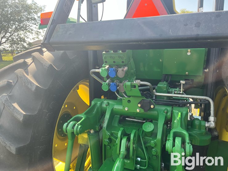 2013-john-deere-6115d-image-18