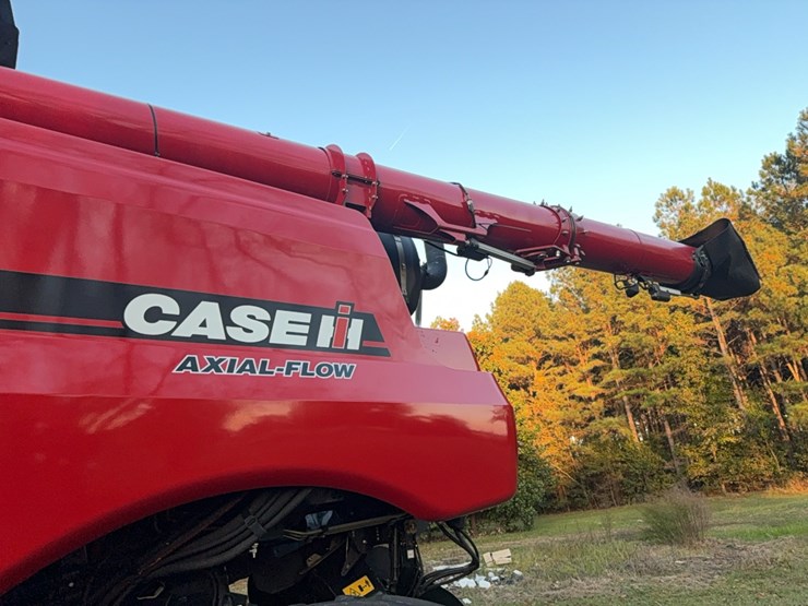 2018-case-ih-8240-image-35