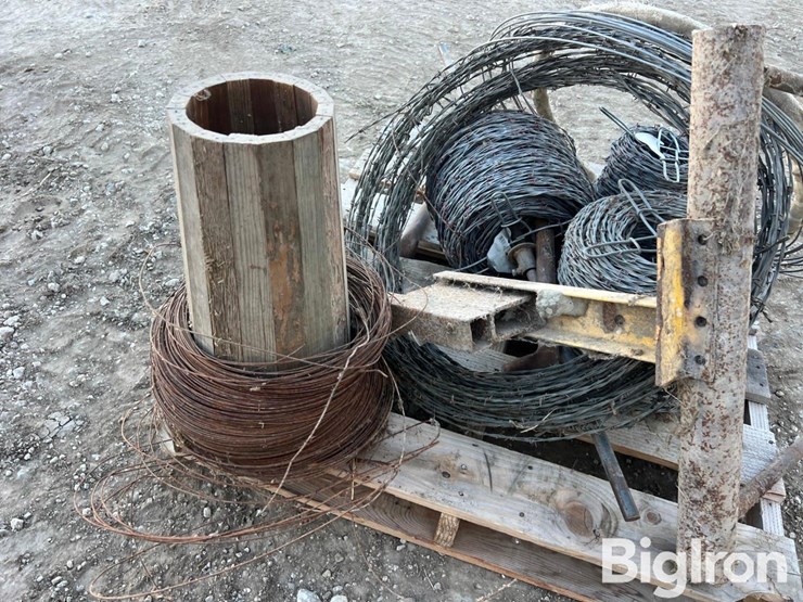 pallet-of-fencing-wire-image-14