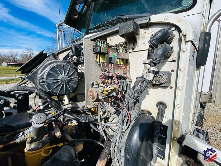 2007-peterbilt-340-image-146