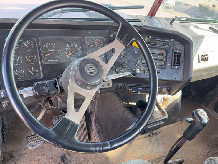 1998-cummins-m11-image-15