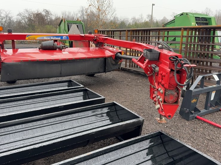 new-holland-h7230-image-2